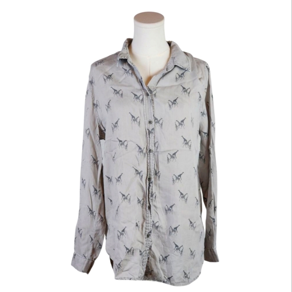 Jane and Delancey Giraffe Print Button Down Shirt Gray 100% Lyocell Size Large